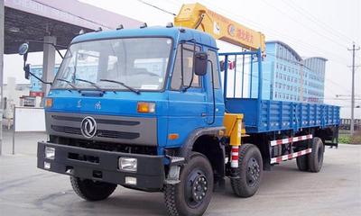 貴陽東風(fēng)單橋隨車吊與徐工直臂式隨車吊的專業(yè)選購指南