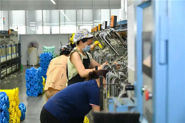 中國紡織工業(yè)聯(lián)合會(huì) 引領(lǐng)紡織行業(yè)創(chuàng)新與可持續(xù)發(fā)展